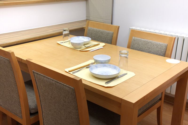 Dining Set Assembly