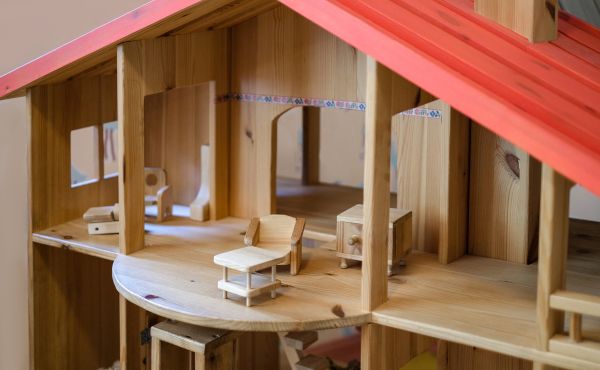 Doll House Assembly in Garland