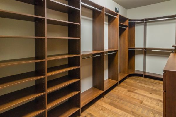 Shelving Assembly in Garland